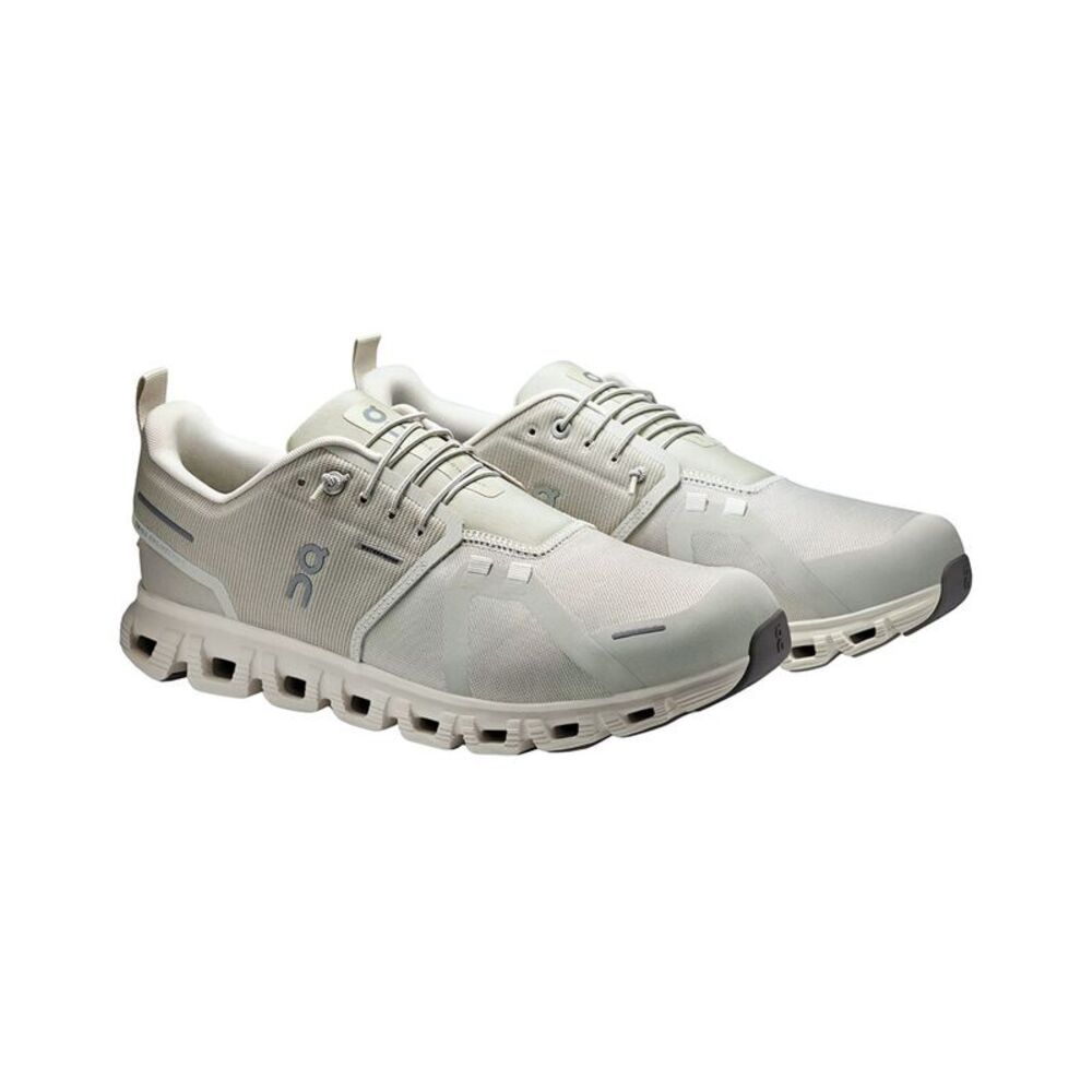 On Running Cloud 6 Waterproof Sports Shoe